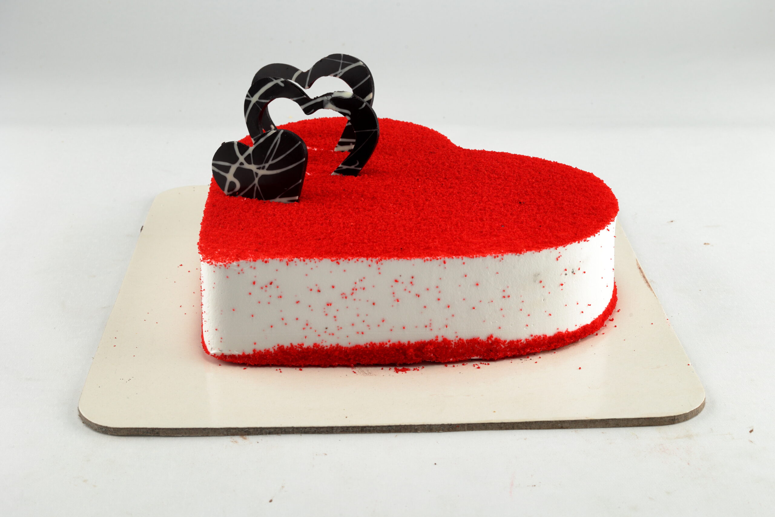 Red Roses Wedding Cake - Cake Square Chennai | Cake Shop in Chennai